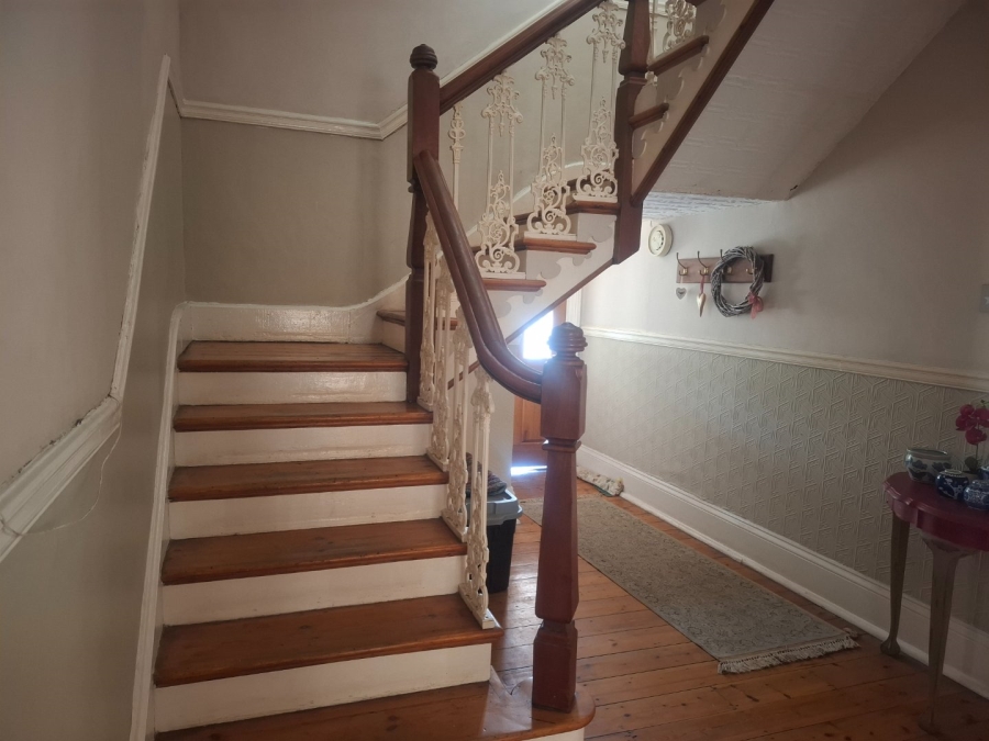 5 Bedroom Property for Sale in Kroonstad Central Free State